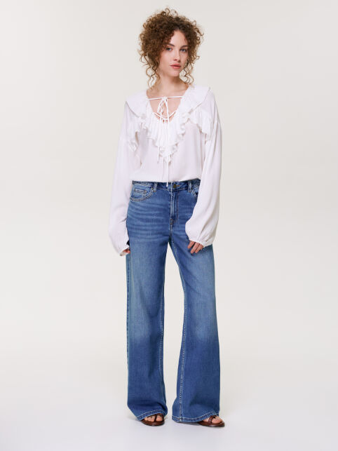 Блуза из вискозы с воланами и декоративными завязками LBL 3477 - купить в интернет-магазине Conte