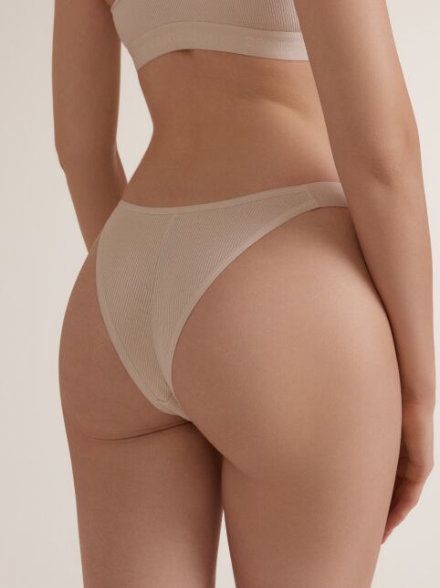 Трусы бразилиано в рубчик с эластичной тесьмой по бокам ACTIVE SHAPE LBR 3188 - купить в интернет-магазине Conte