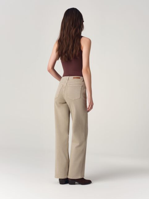 Джинсы straight wide карамельного оттенка CON-918 - купить в интернет-магазине Conte