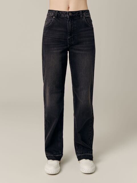 Джинсы straight из eco-friendly денима с необработанным краем CON-716 - купить в интернет-магазине Conte