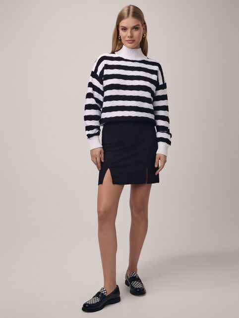 Юбка-mini с акцентными отстрочками и разрезами LU 2730 - купить в интернет-магазине Conte