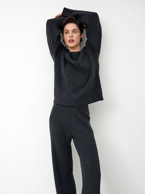 Джемпер свободного прямого силуэта с отворотами на рукавах из пряжи с шерстью LDK24126 - купить в интернет-магазине Conte