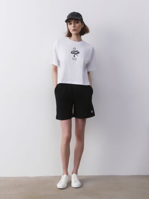 Свободная футболка из хлопка с рисунком «Black swan» LD 2675 - купить в интернет-магазине Conte