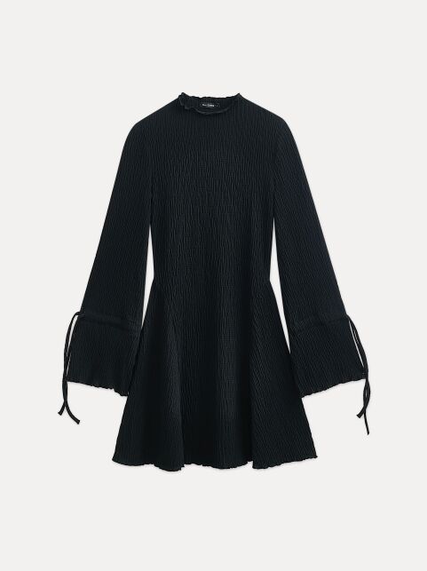 Платье с жатым эффектом и манжетами на завязке LPL 3238 Платье с жатым эффектом и манжетами на завязке LPL 3238 - купить в интернет-магазине Conte