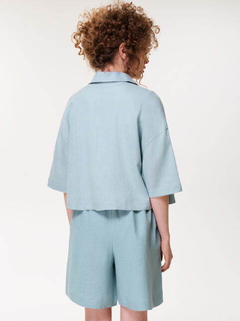 Укороченная льняная рубашка с карманами LRU 3585 - купить в интернет-магазине Conte