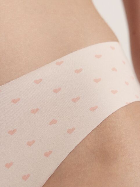 Бесшовные Трусы "бразилиана" с V-образной линией талии INVISIBLE LBR 1226 - купить в интернет-магазине Conte