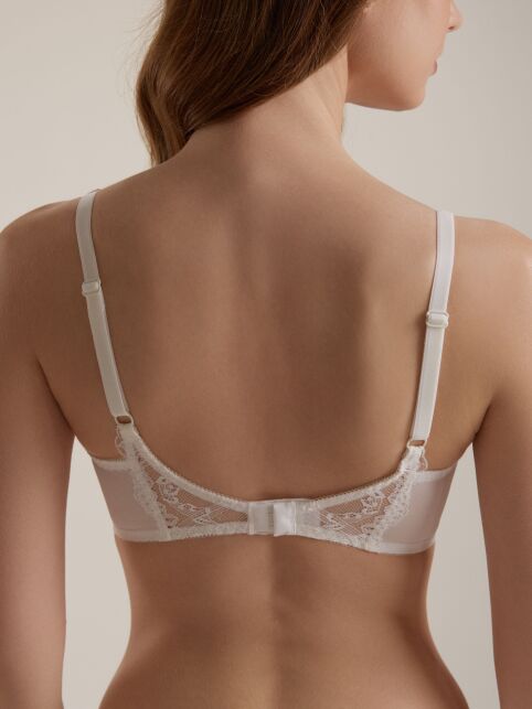 Бюстгальтер без каркасов с мягкими треугольными чашками Love story TB7201 - купить в интернет-магазине Conte