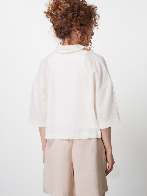 Укороченная льняная рубашка с карманами LRU 3585 - купить в интернет-магазине Conte