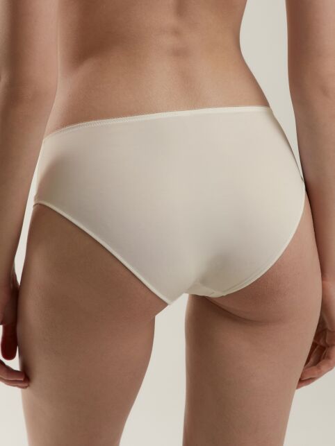 Трусы «слип» со средней линией талии Naturel RP 3109 - купить в интернет-магазине Conte