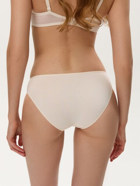 Хлопковые трусы «слип» со средней линией талии Assorti RP 3225 - купить в интернет-магазине Conte