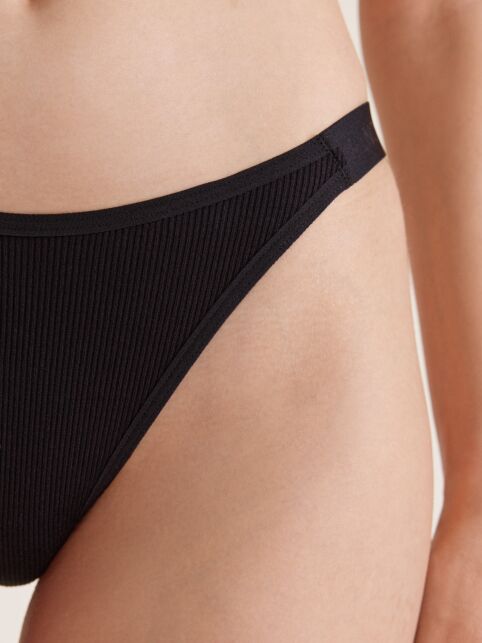 Трусы бразилиано в рубчик с эластичной тесьмой по бокам ACTIVE SHAPE LBR 3188 - купить в интернет-магазине Conte