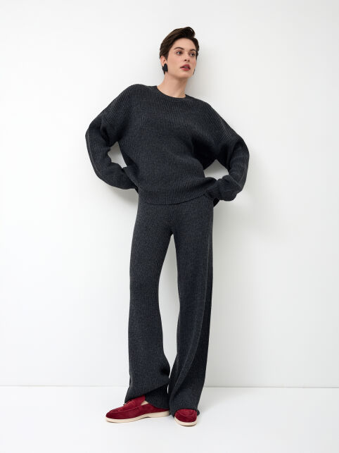 Джемпер свободного прямого силуэта с отворотами на рукавах из пряжи с шерстью LDK24126 - купить в интернет-магазине Conte