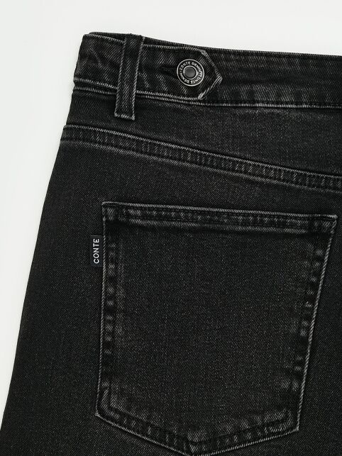 Чёрные джинсы straight с декоративными патами СON-797 - купить в интернет-магазине Conte