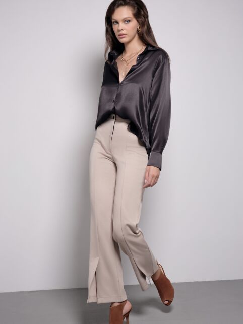 Классическая рубашка из вискозы с атласным блеском LBL 2824 Классическая рубашка из вискозы с атласным блеском LBL 2824 - купить в интернет-магазине Conte