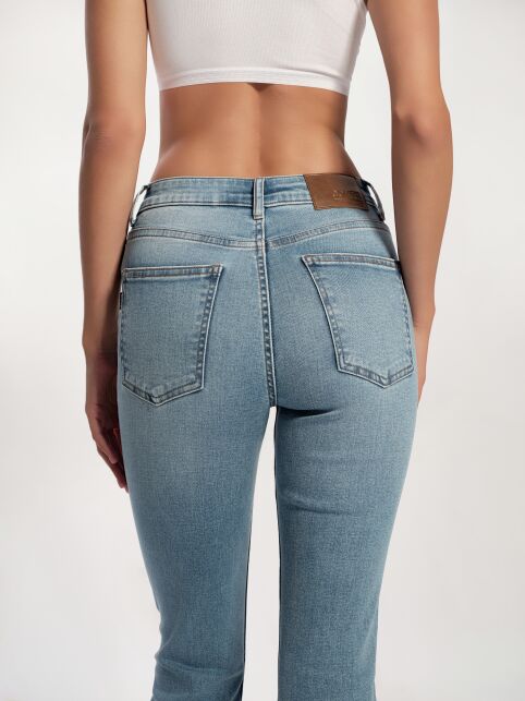 Джинсы skinny с ассиметричным низом и эффектом разрушений CON-720 - купить в интернет-магазине Conte