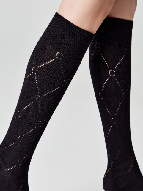 Гольфы из хлопка в ажурные ромбы и отсылкой к логотипу бренда, модель 007 - купить в интернет-магазине Conte