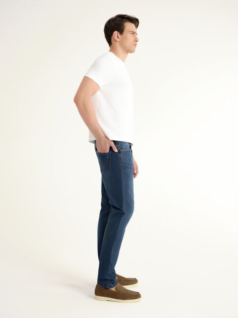 Джинсы straight c эффектом потёртостей CNM-03 Джинсы straight c эффектом потёртостей CNM-03 - купить в интернет-магазине Conte