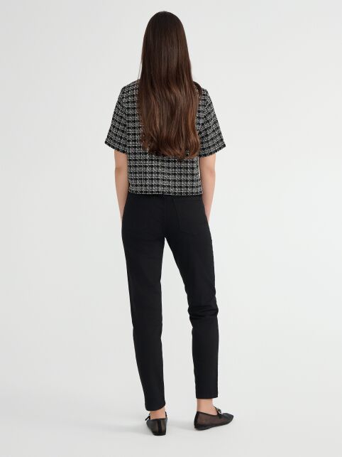 Классические черные джинсы mom из eco-friendly денима CON-665 - купить в интернет-магазине Conte