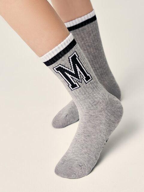 Удлиненные носки из хлопка в рубчик с рисунком "Letter" Удлиненные носки из хлопка в рубчик с рисунком "Letter" - купить в интернет-магазине Conte