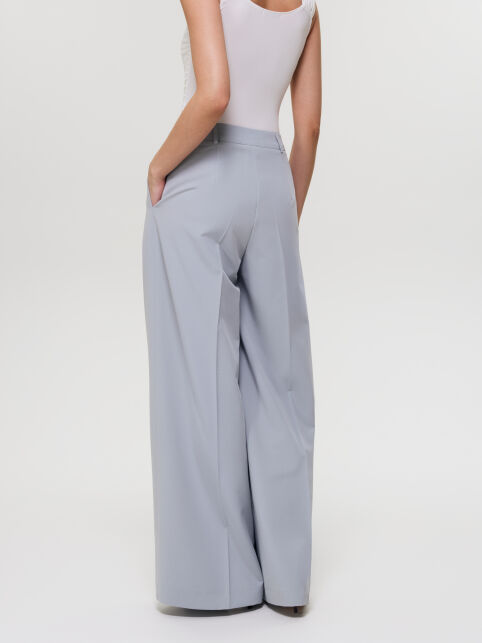 Брюки со складками из костюмной ткани LBK 3401 - купить в интернет-магазине Conte