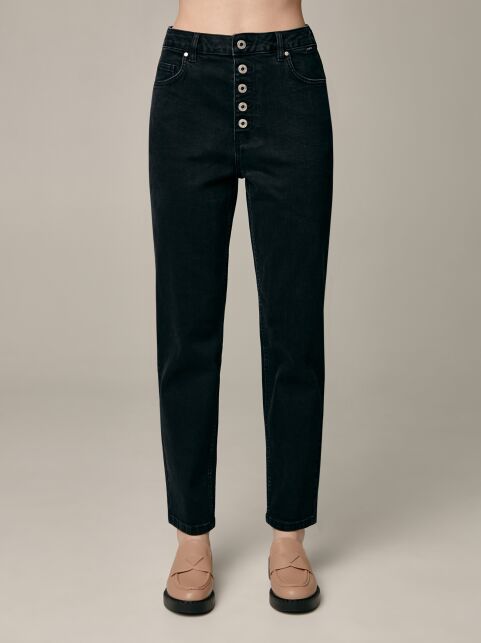 Черные джинсы mom на пуговицах CON-587 - купить в интернет-магазине Conte