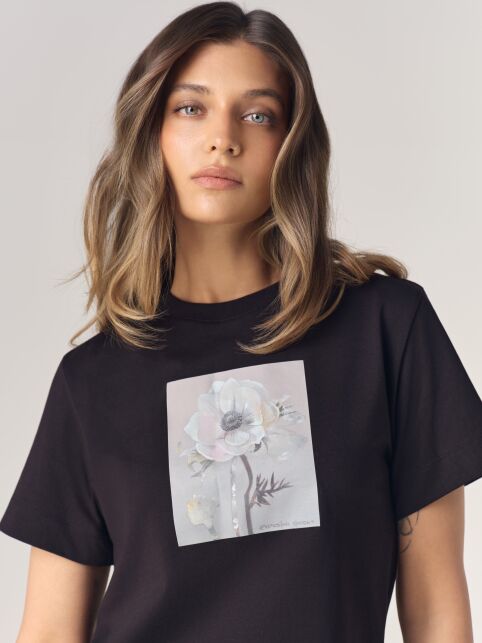 Футболка из хлопка Floriography с рисунком «Анемон» LD 3470 - купить в интернет-магазине Conte