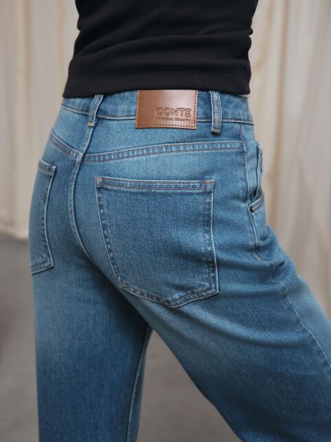 Синие джинсы straight с эффектом потёртостей СON-812 - купить в интернет-магазине Conte