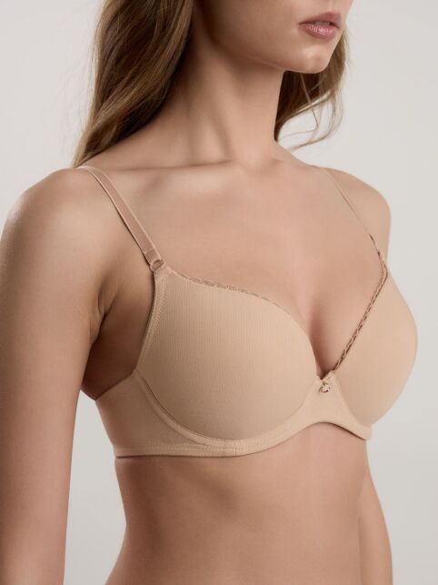 Бюстгальтер push-up на каркасах WEEKEND RB 0004 Бюстгальтер push-up на каркасах WEEKEND RB 0004 - купить в интернет-магазине Conte