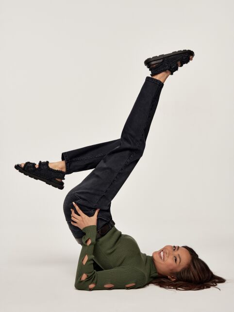 Джинсы mom с высокой посадкой и квадратными карманами CON-544 - купить в интернет-магазине Conte