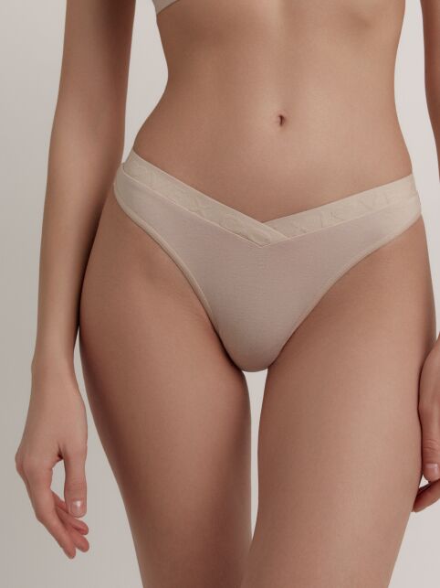 Трусы «бразилиана» с V-образной линией талии и фигурным вырезом FLEXIBLE LBR 2238 - купить в интернет-магазине Conte