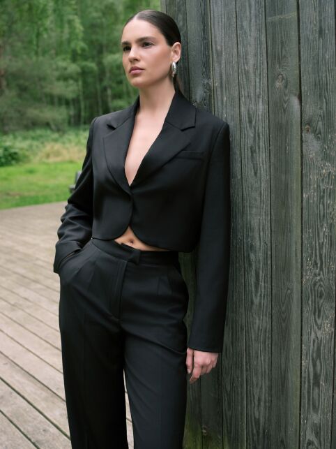 Укороченный жакет из костюмной ткани LJ 3253 - купить в интернет-магазине Conte