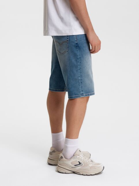 Джинсовые шорты с эффектом потёртостей CNM-15 - купить в интернет-магазине Conte