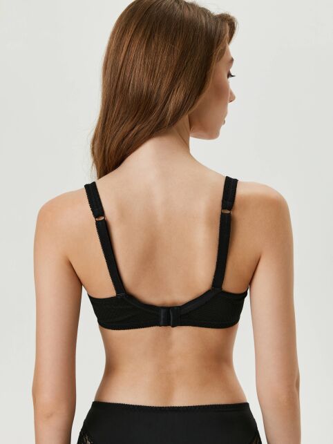 Бюстгальтер женский ETUDE RB 6083 черный Бюстгальтер женский ETUDE RB 6083 черный - купить в интернет-магазине Conte