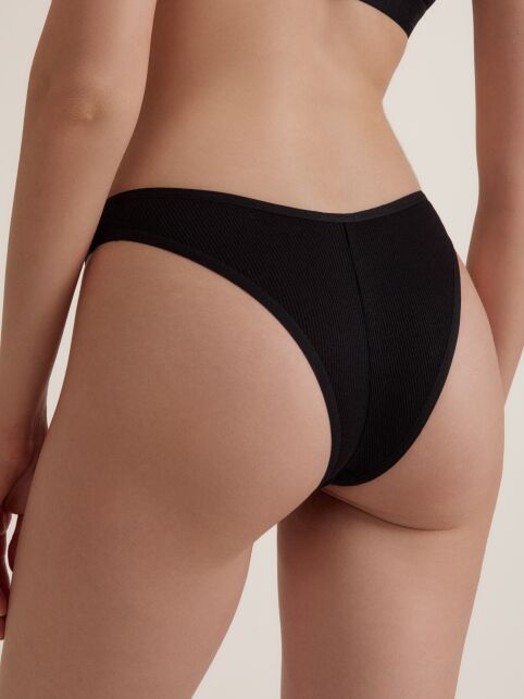 Трусы бразилиано в рубчик из вискозы ACTIVE SHAPE LBR 3186 - купить в интернет-магазине Conte