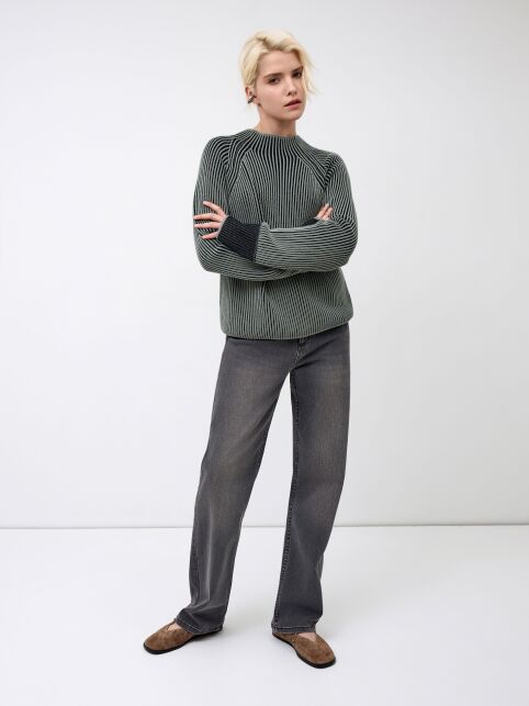 Джемпер объёмного силуэта с воротником стойкой из пряжи с хлопком LDK 24121 - купить в интернет-магазине Conte