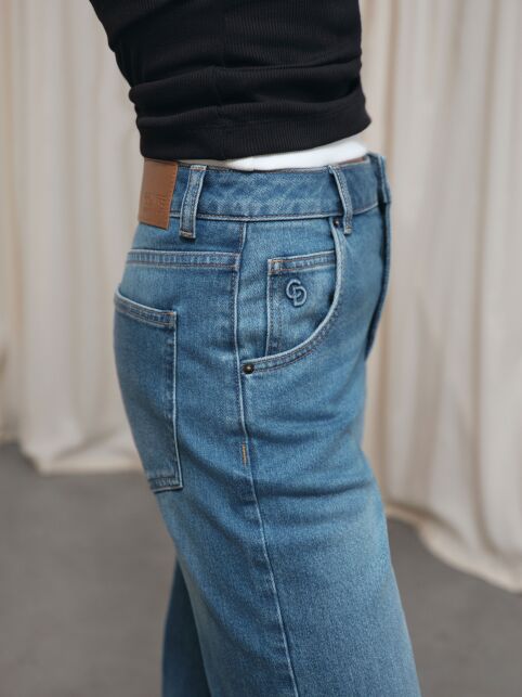 Синие джинсы straight с эффектом потёртостей СON-812 - купить в интернет-магазине Conte