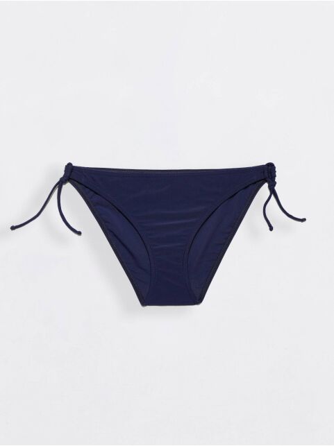 Трусики-бикини со средней посадкой BALI - купить в интернет-магазине Conte