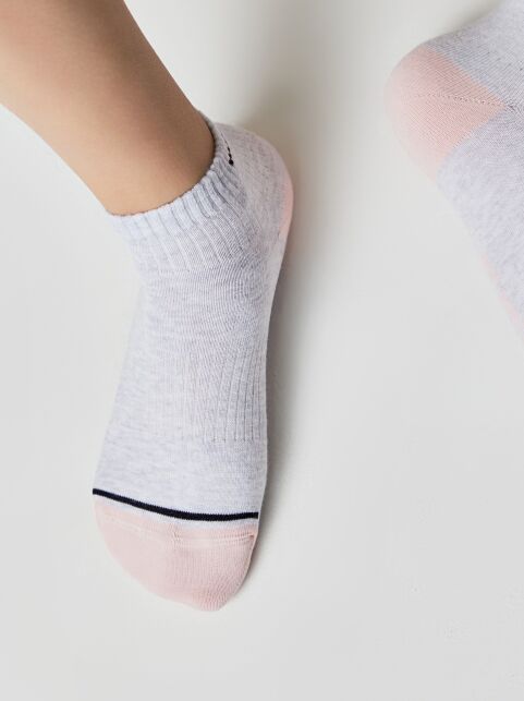 Короткие светло-серые спортивные носки ACTIVE lycra®, модель 957 - купить в интернет-магазине Conte