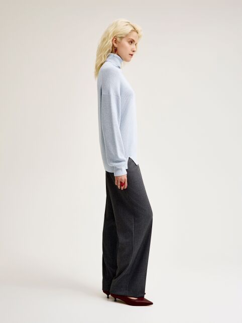 Джемпер свободного силуэта с отложным воротником стойкой LDK 24108 - купить в интернет-магазине Conte