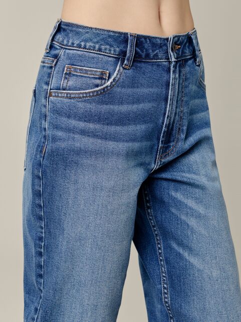 Джинсы mom с эффектами потертости CON-666 - купить в интернет-магазине Conte