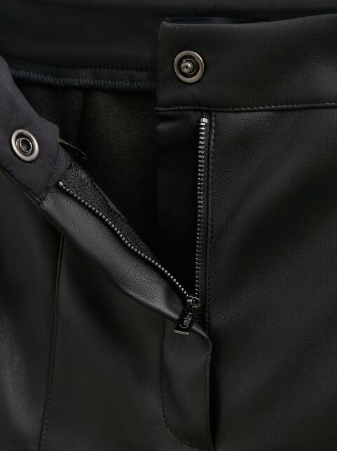 Брюки из экокожи с фигурными шлёвками LBK 2852 - купить в интернет-магазине Conte