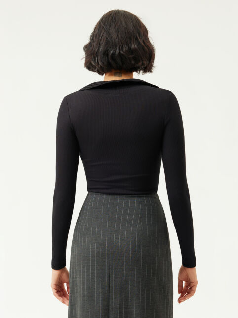 Лонгслив с воротником из вискозы в рубчик - купить в интернет-магазине Conte