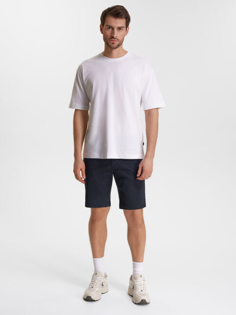 Тёмно-синие шорты чинос из хлопкового твила CNM-16 Тёмно-синие шорты чинос из хлопкового твила CNM-16 - купить в интернет-магазине Conte