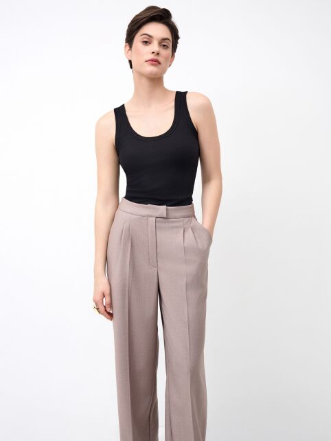 Брюки из костюмной ткани со складками по переду LBK 3257 - купить в интернет-магазине Conte