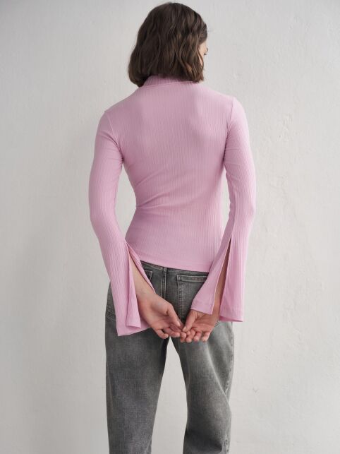 Джемпер в рубчик с расклешенными рукавами с разрезами LD 3241 - купить в интернет-магазине Conte