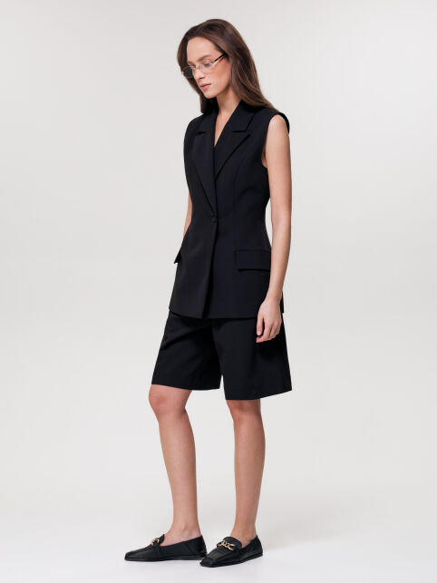 Приталенный жилет из костюмной ткани LJL 3531 - купить в интернет-магазине Conte