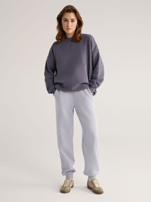 Джоггеры из футера на флисе с фигурными вставками в рубчик LBK 2841 - купить в интернет-магазине Conte