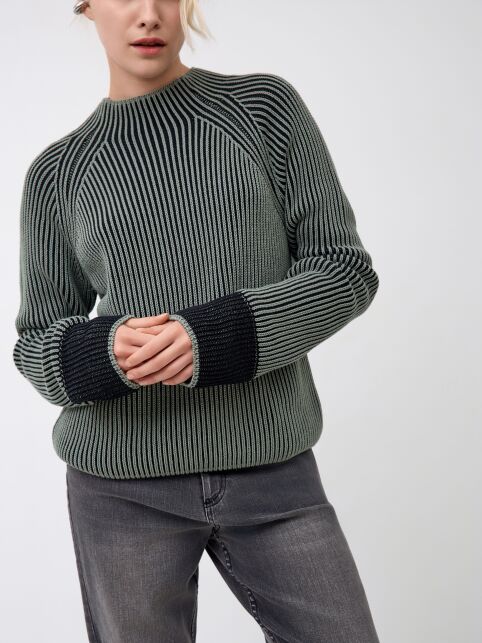 Джемпер объёмного силуэта с воротником стойкой из пряжи с хлопком LDK 24121 - купить в интернет-магазине Conte