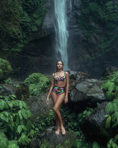 Трусики-слипы с декоративной шнуровкой и с высокой линей талии TROPICAL GARDEN - купить в интернет-магазине Conte