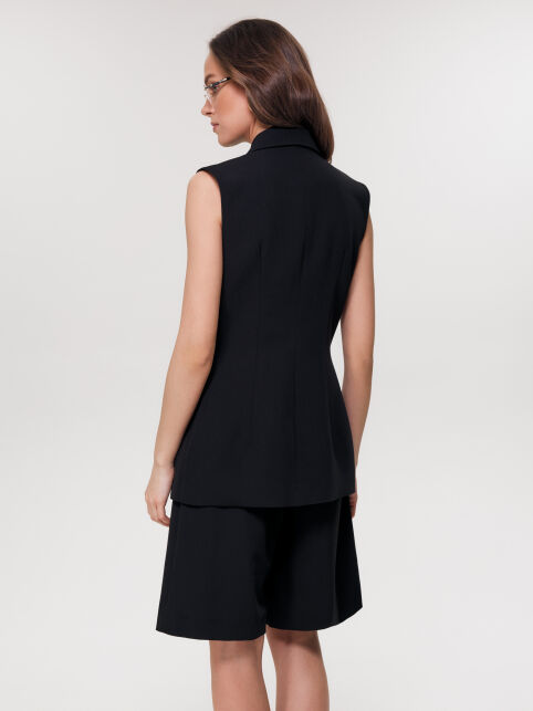 Приталенный жилет из костюмной ткани LJL 3531 - купить в интернет-магазине Conte